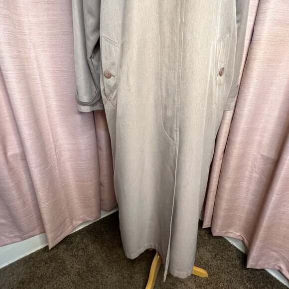 VTG Talbots Petites 10P Long Trench Coat Beige Pockets Button Style Sophisticate - Picture 4 of 16